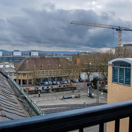 Roof Rooms คาร์ลสรูเฮอ ภายนอก รูปภาพ