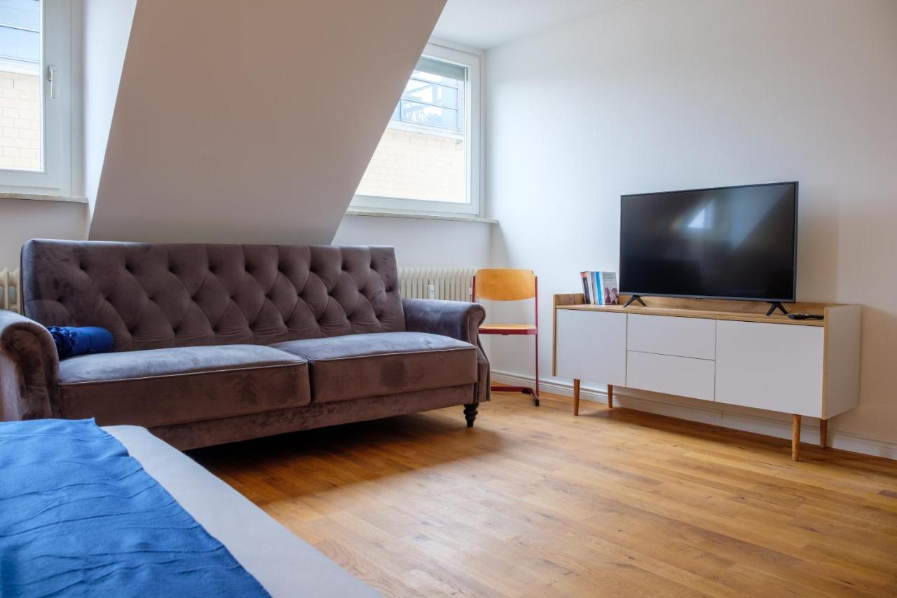 Roof Rooms คาร์ลสรูเฮอ ภายนอก รูปภาพ