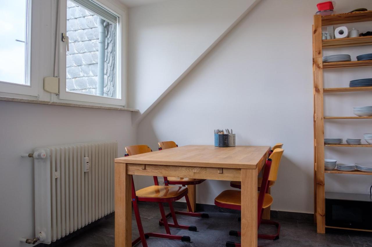 Roof Rooms คาร์ลสรูเฮอ ภายนอก รูปภาพ