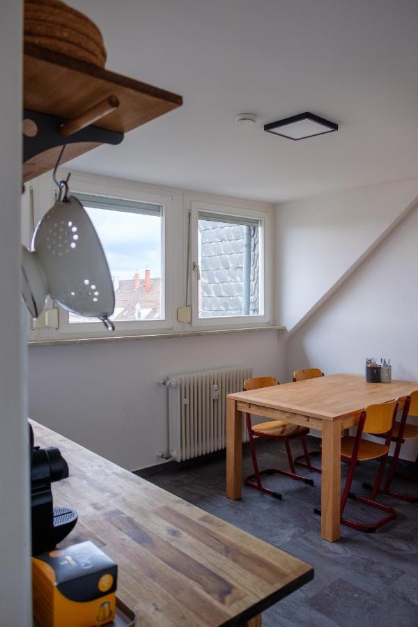 Roof Rooms คาร์ลสรูเฮอ ภายนอก รูปภาพ